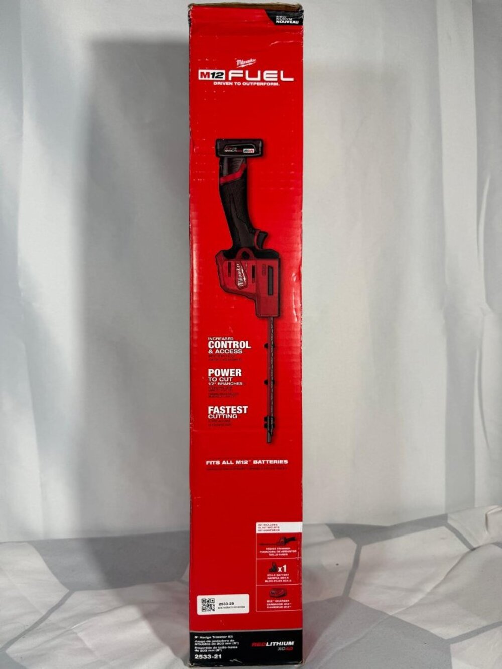 Milwaukee 8" Hedge Trimmer kit (2533-21 - Picture 4 of 10